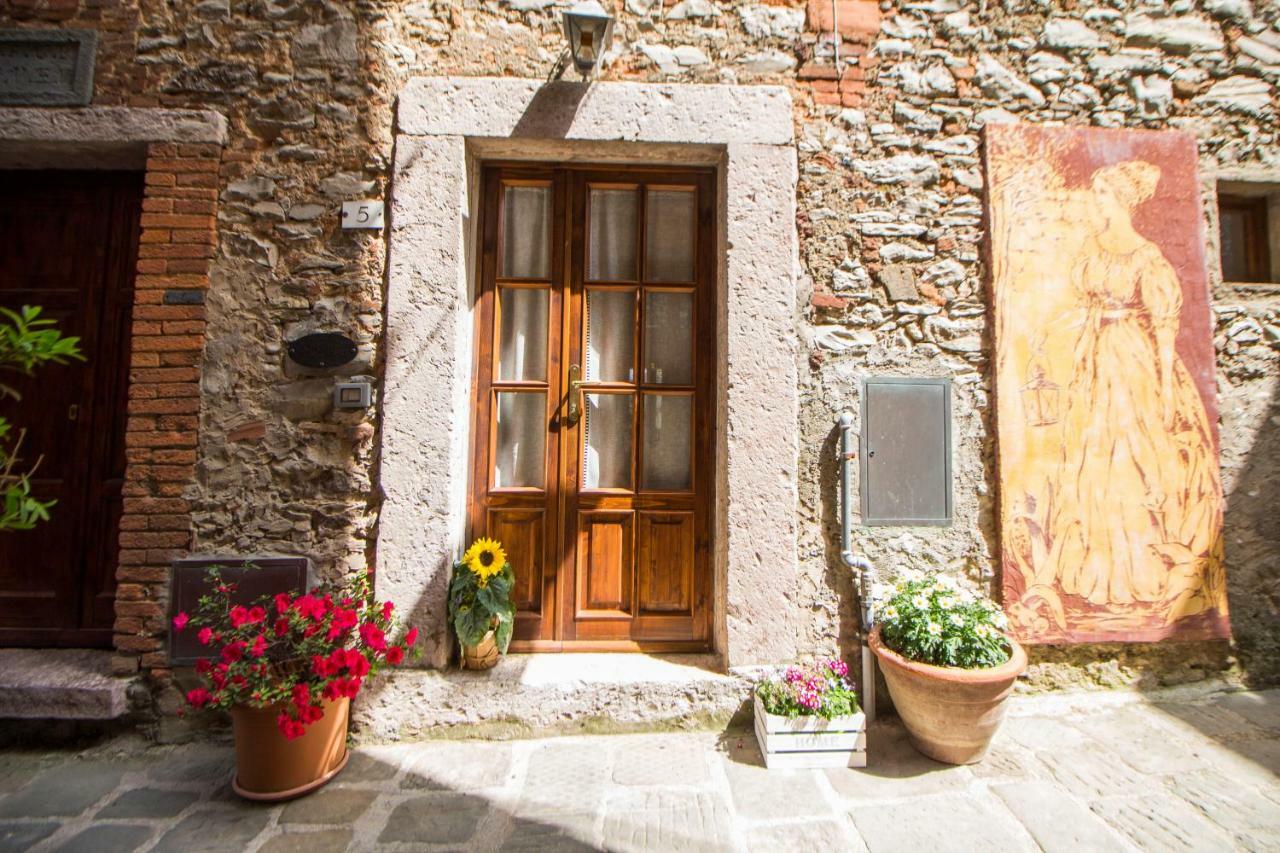 Le Dame Del Borgo Daire Sassetta Dış mekan fotoğraf